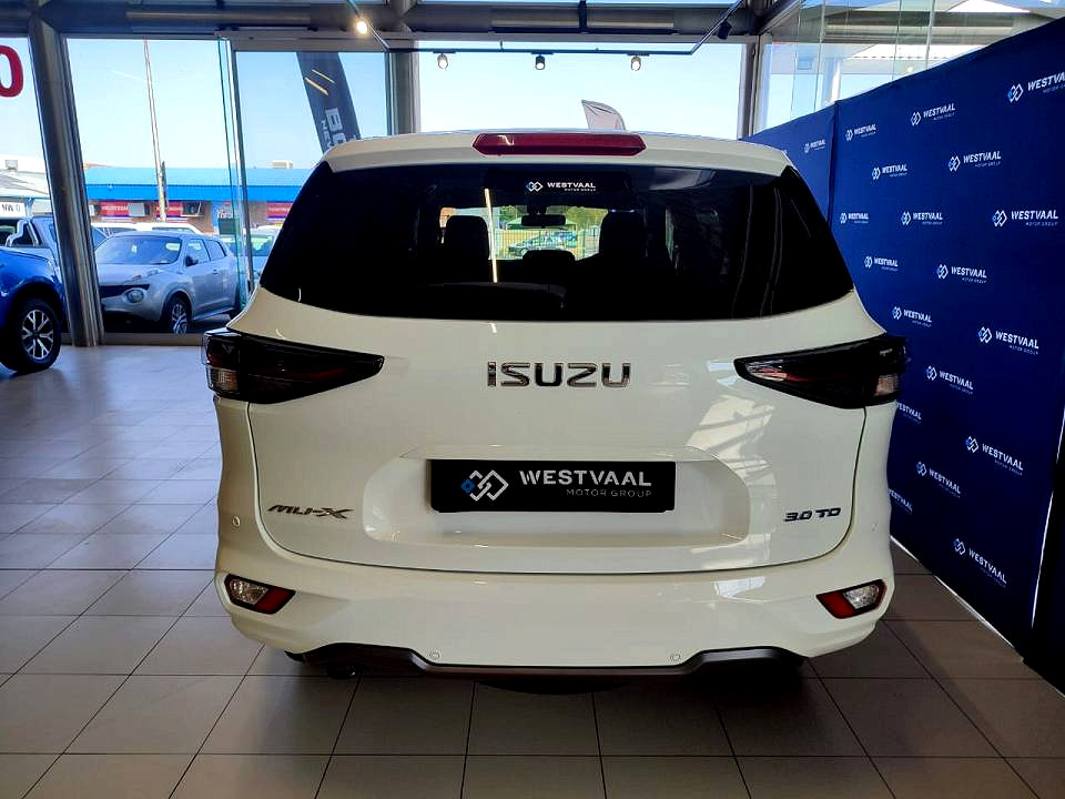 ISUZU MU-X 3.0D LS 4X4 A/T 2024 SUV for sale