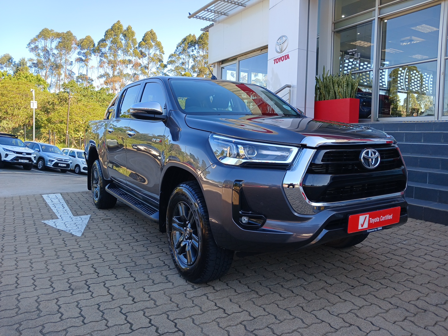 Toyota Hilux 2.8 GD-6 Raider Double Cab Auto 4x4