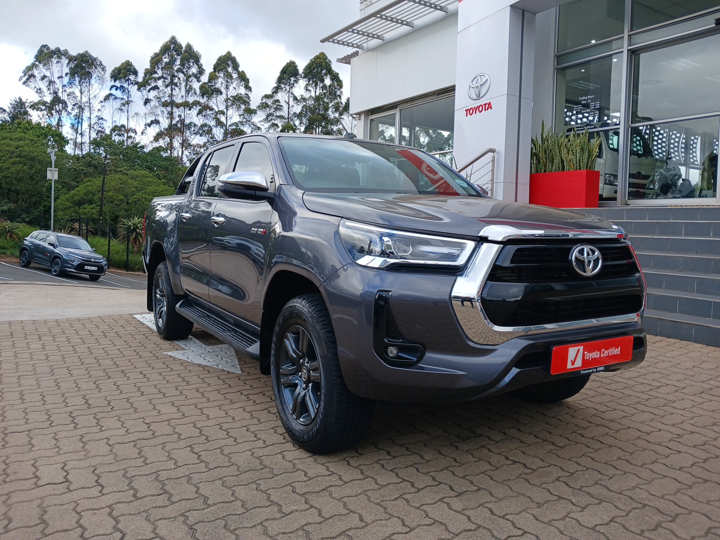 Toyota Hilux 2.8 GD-6 Raider Double Cab Auto 4x4