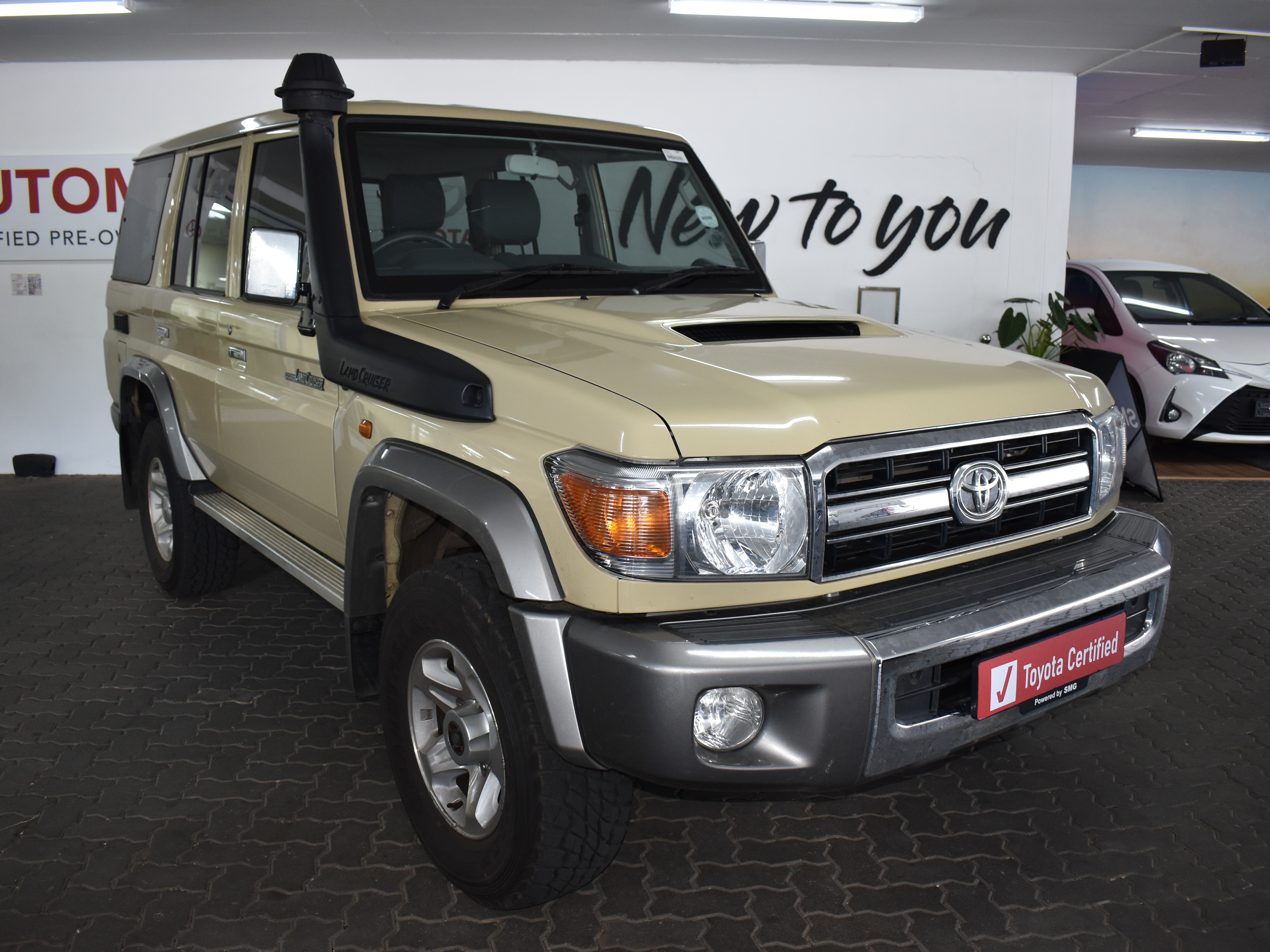 Toyota Land Cruiser 76 4.5 Diesel Station Wagon