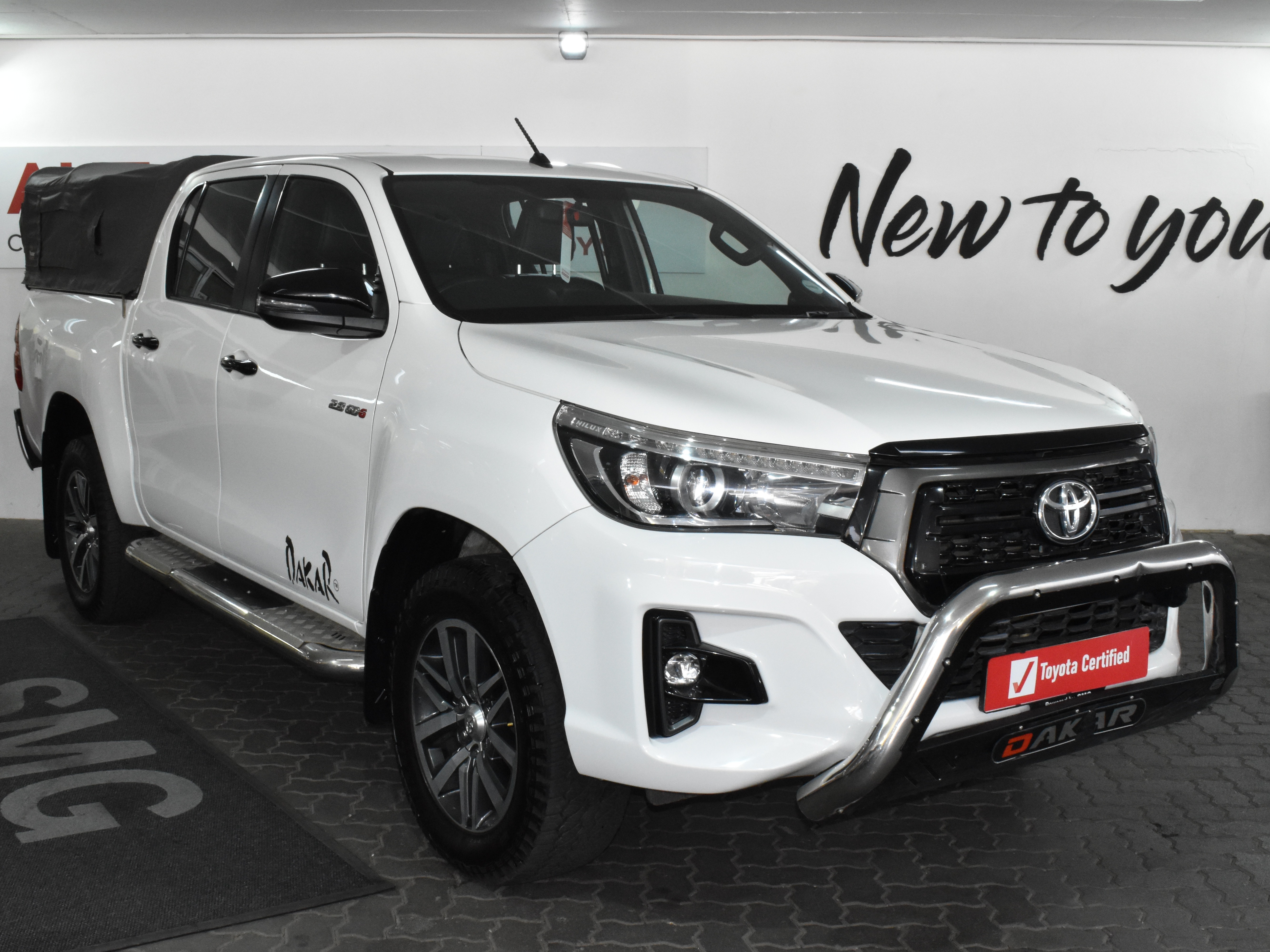 Toyota Hilux 2.8 GD-6 Raider Raised Body Double Cab Auto 4x4  