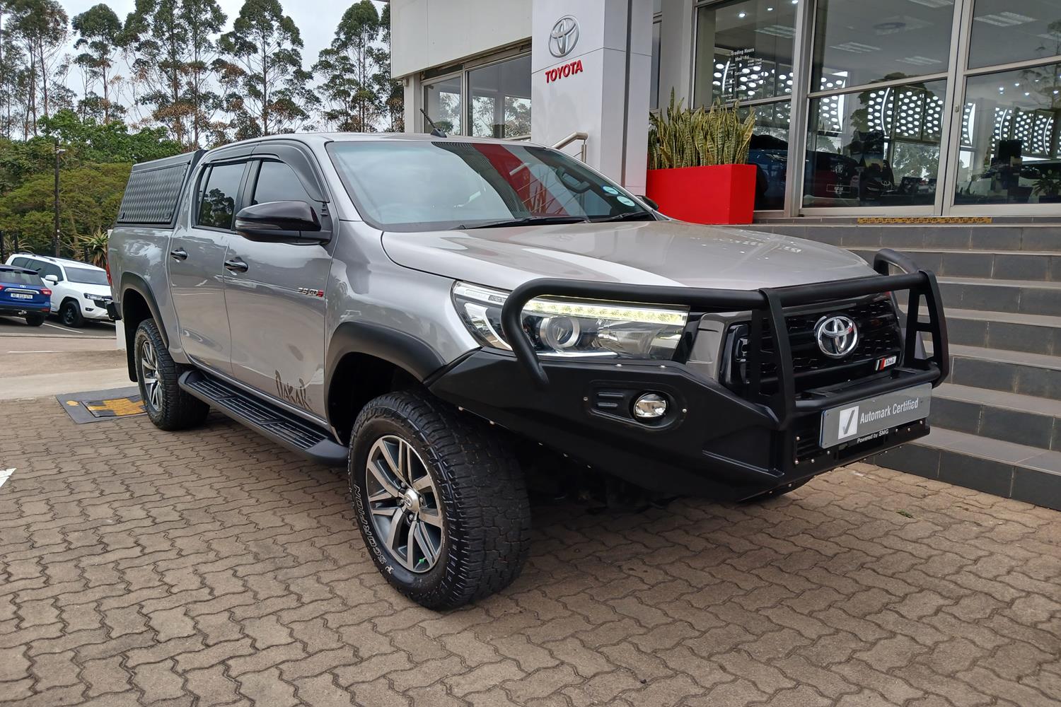 Toyota Hilux 2.8 GD-6 Raider Raised Body Double Cab Auto 4x4  