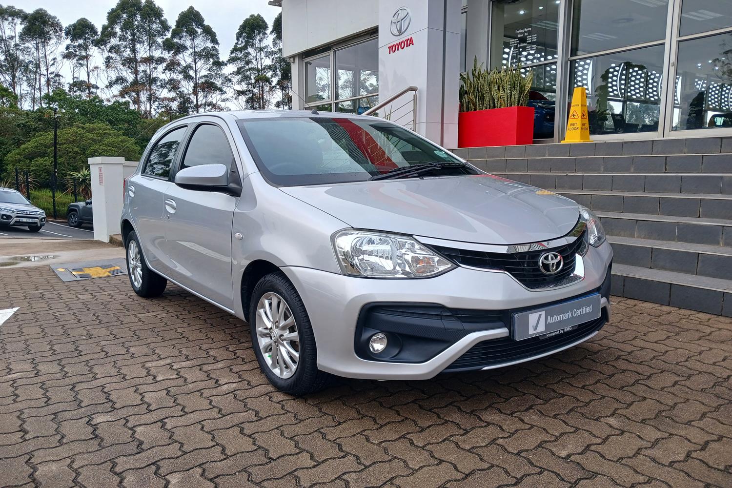 Toyota Etios 1.5 Xs/Sprint 5 Door