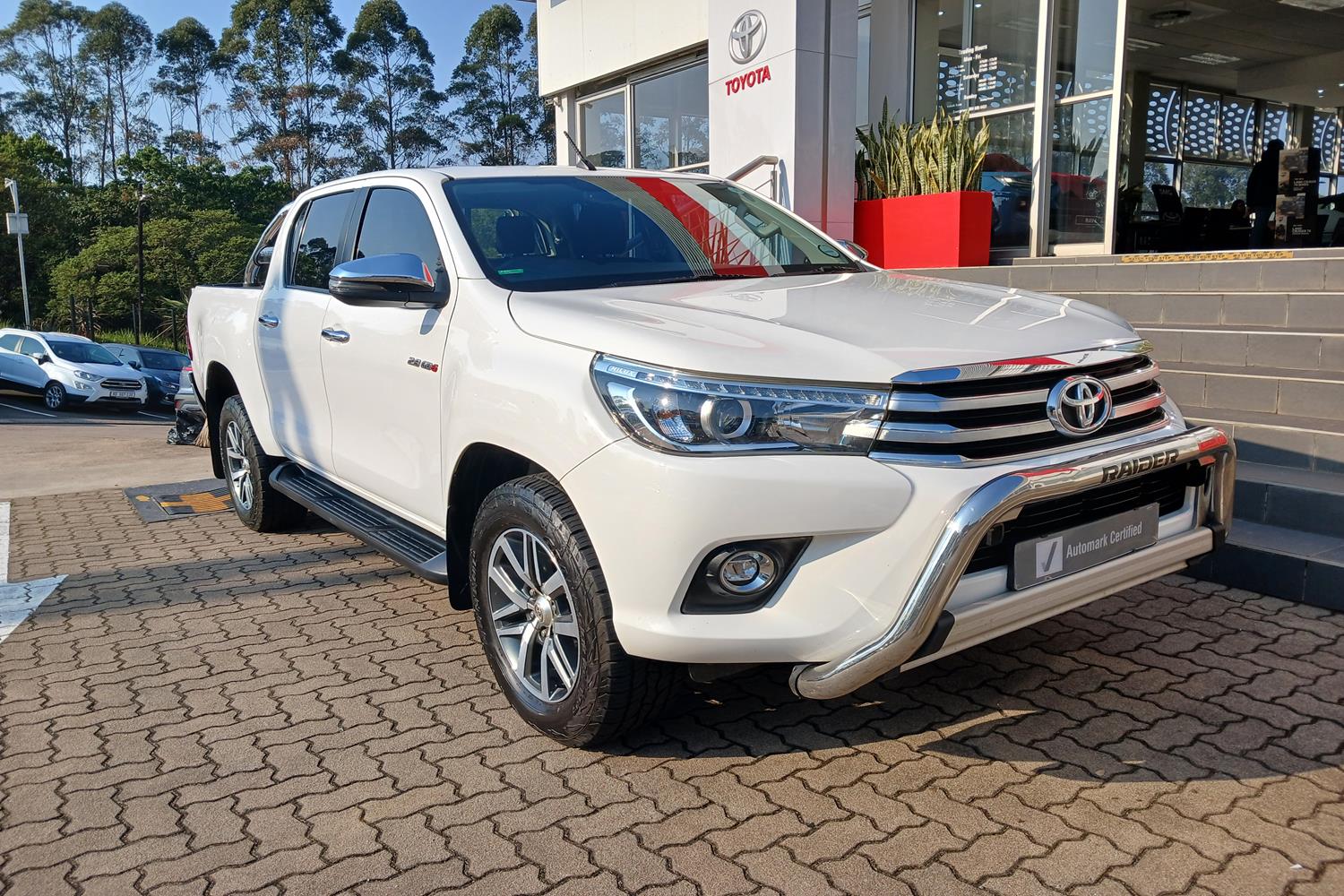 Toyota Hilux 2.8 GD-6 Raider Raised Body Double Cab Auto 4x4  