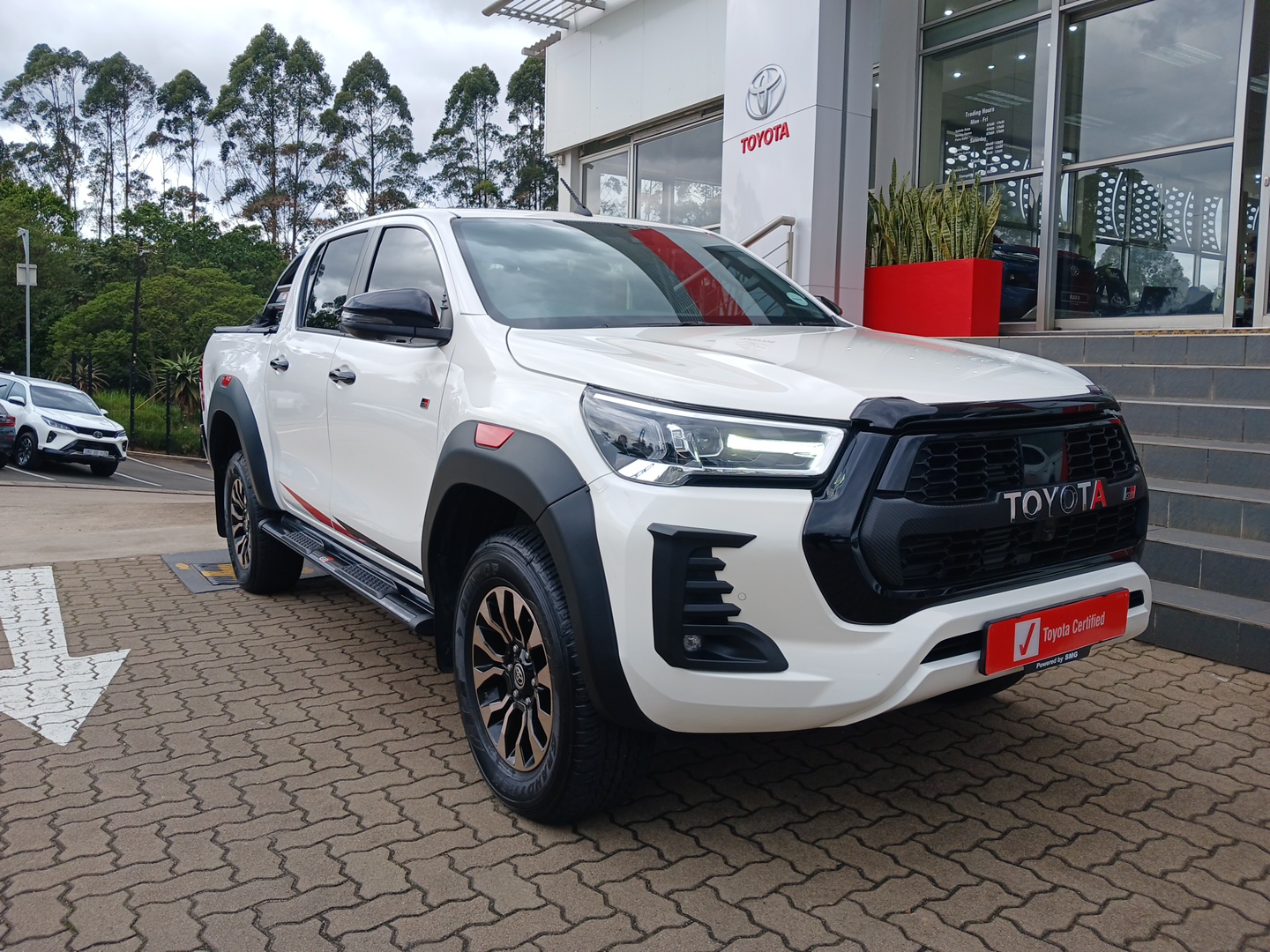 Toyota Hilux 2.8 GD-6 GR-S Double Cab Auto 4x4