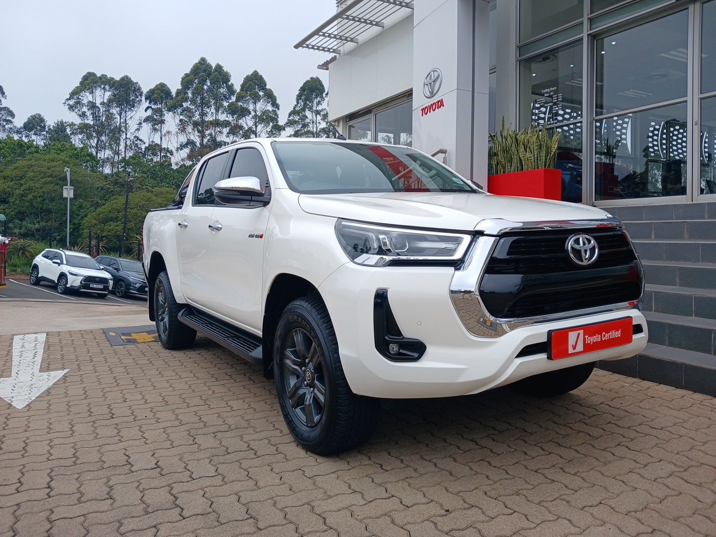 Toyota Hilux 2.8 GD-6 Raider Double Cab Auto 4x4