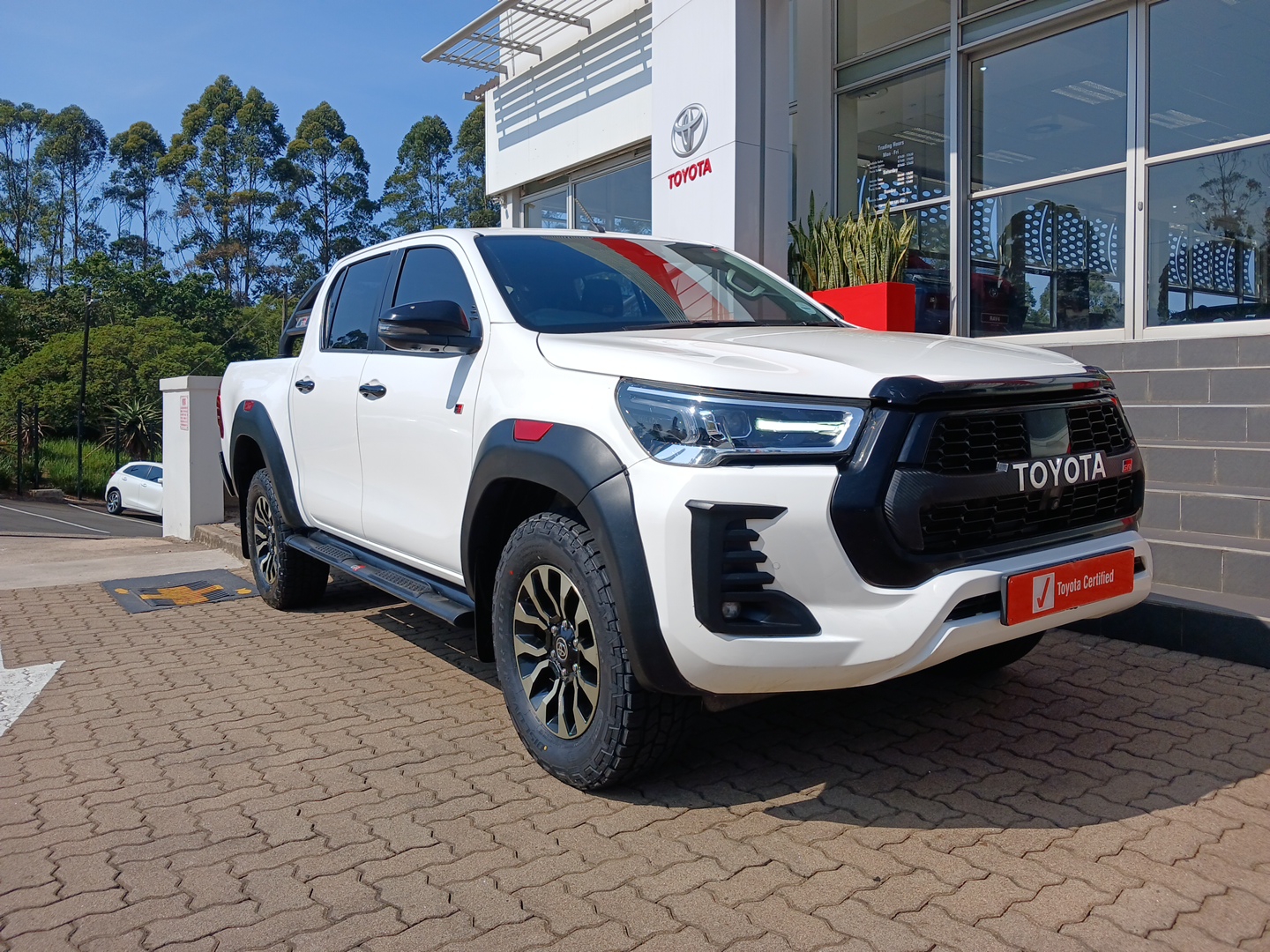 Toyota Hilux 2.8 GD-6 GR-S Double Cab Auto 4x4