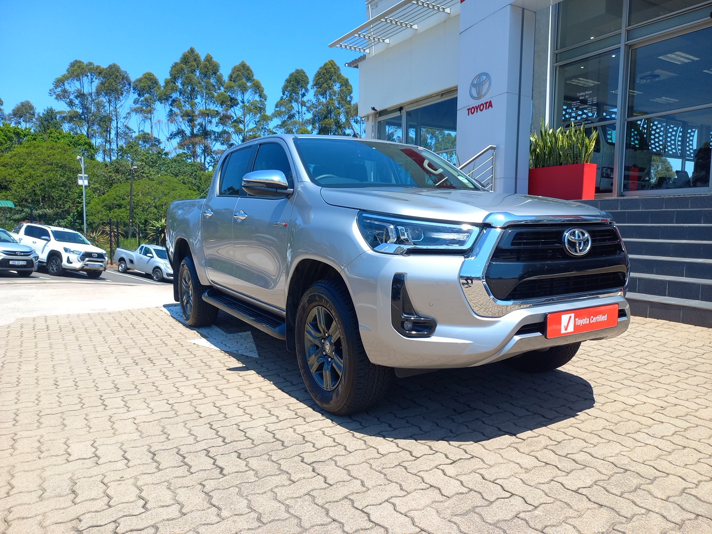 Toyota Hilux 2.8 GD-6 Raider Double Cab Auto 4x4